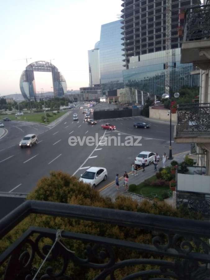 Sale, old building, 4 room, 90 m², Shah Ismail Khatai m.