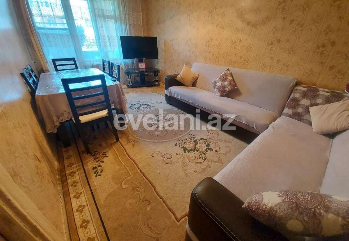 Sale, old building, 4 room, 85 m², 8-th microdistrict d.