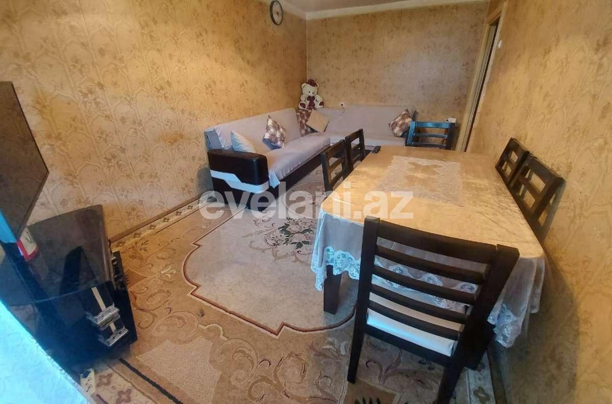 Sale, old building, 4 room, 85 m², 8-th microdistrict d.