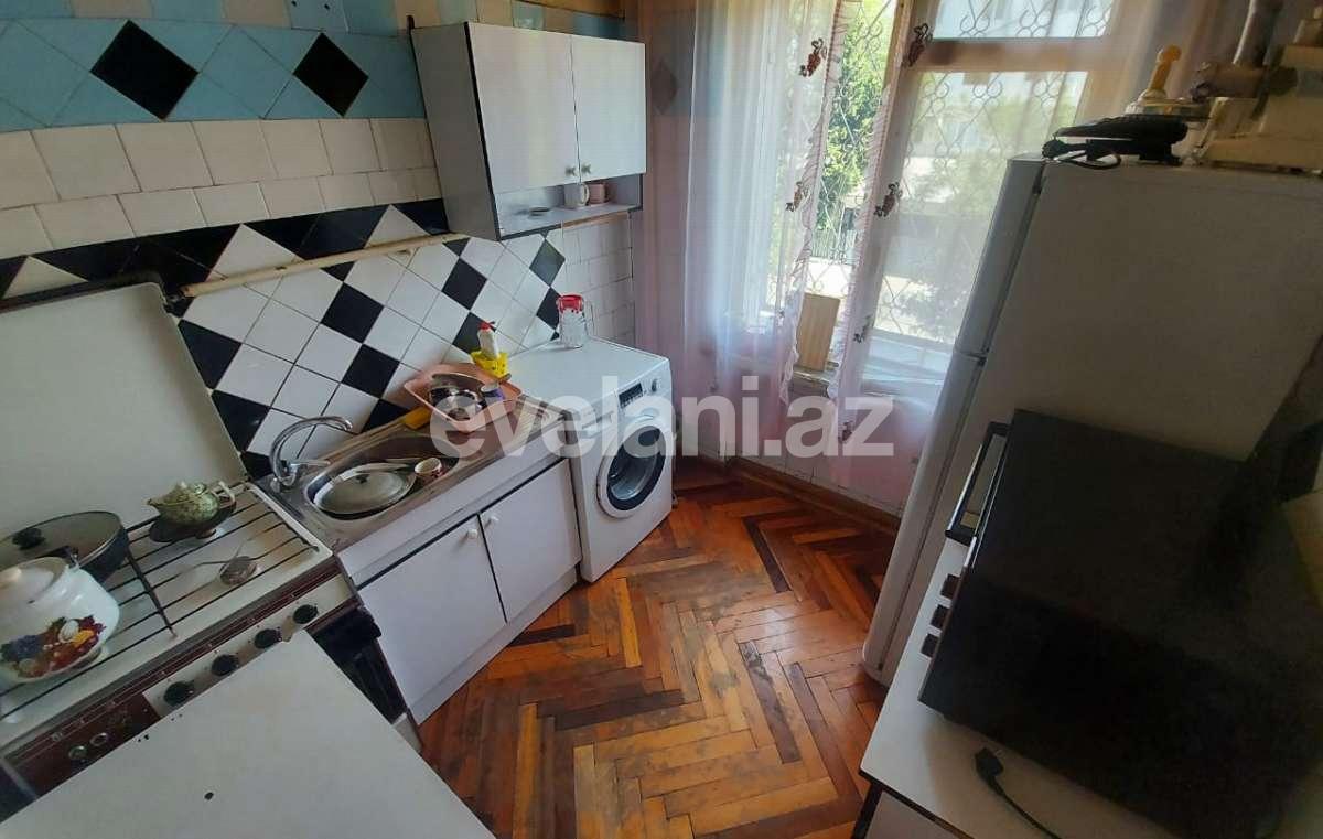 Sale, old building, 4 room, 85 m², 8-th microdistrict d.