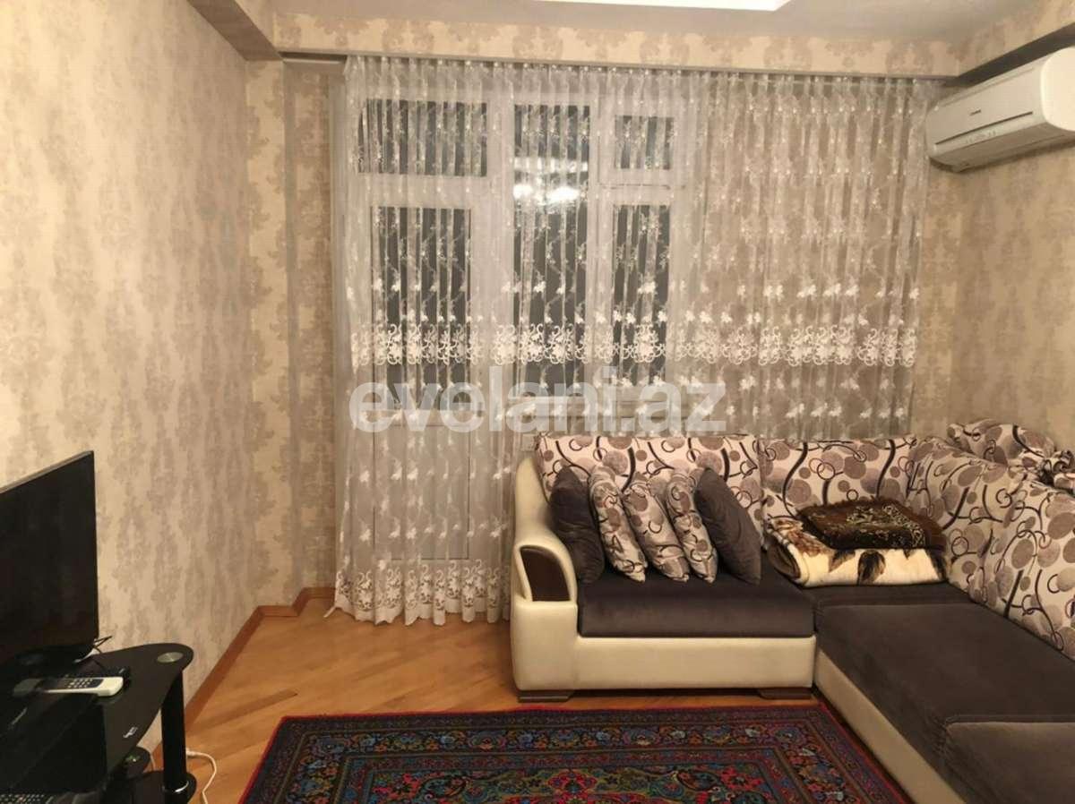 Satılır, yeni tikili, 2 otaqlı, 60 m², İnşaatçılar m.