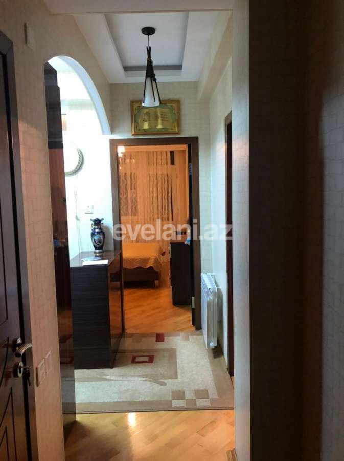 Satılır, yeni tikili, 2 otaqlı, 60 m², İnşaatçılar m.