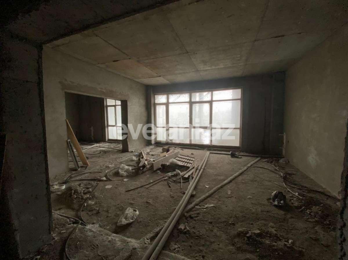 Satılır, yeni tikili, 5 otaqlı, 280 m², 8 Noyabr m.