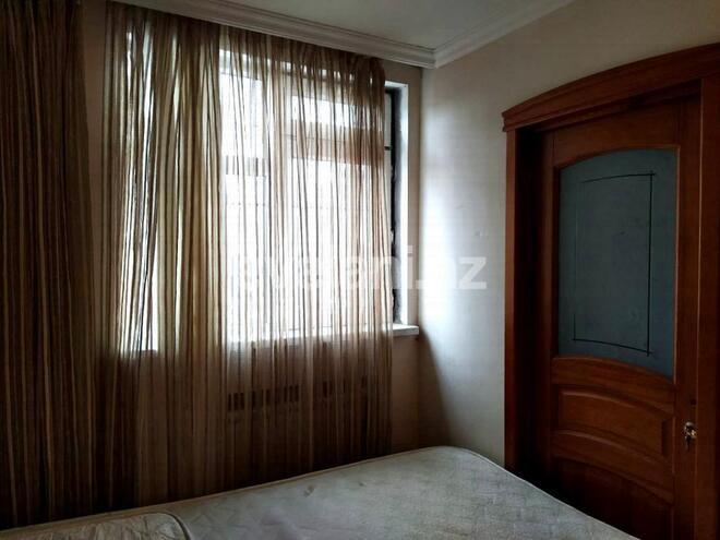 Satılır, köhnə tikili, 2 otaqlı, 60 m², İçəri Şəhər m.