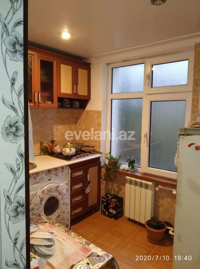 Satılır, köhnə tikili, 2 otaqlı, 50 m², Qara Qarayev m.