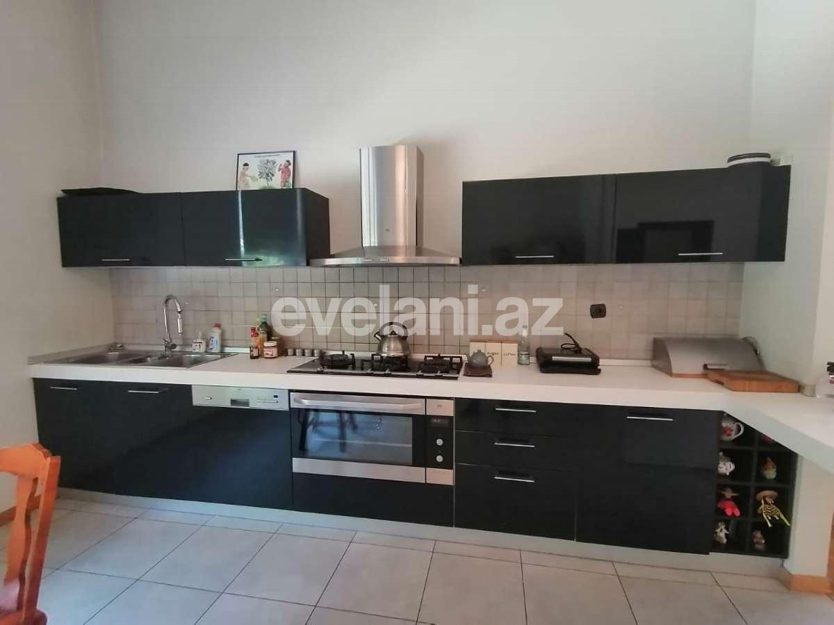 Satılır, villa, 5 otaqlı, 400 m², Qara Qarayev m.