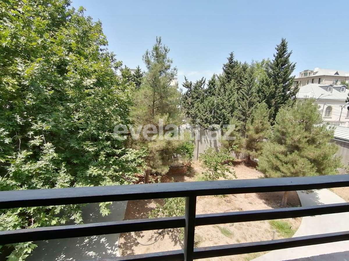 Satılır, villa, 5 otaqlı, 400 m², Qara Qarayev m.