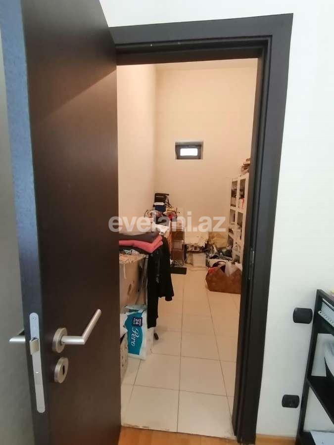 Satılır, villa, 5 otaqlı, 400 m², Qara Qarayev m.