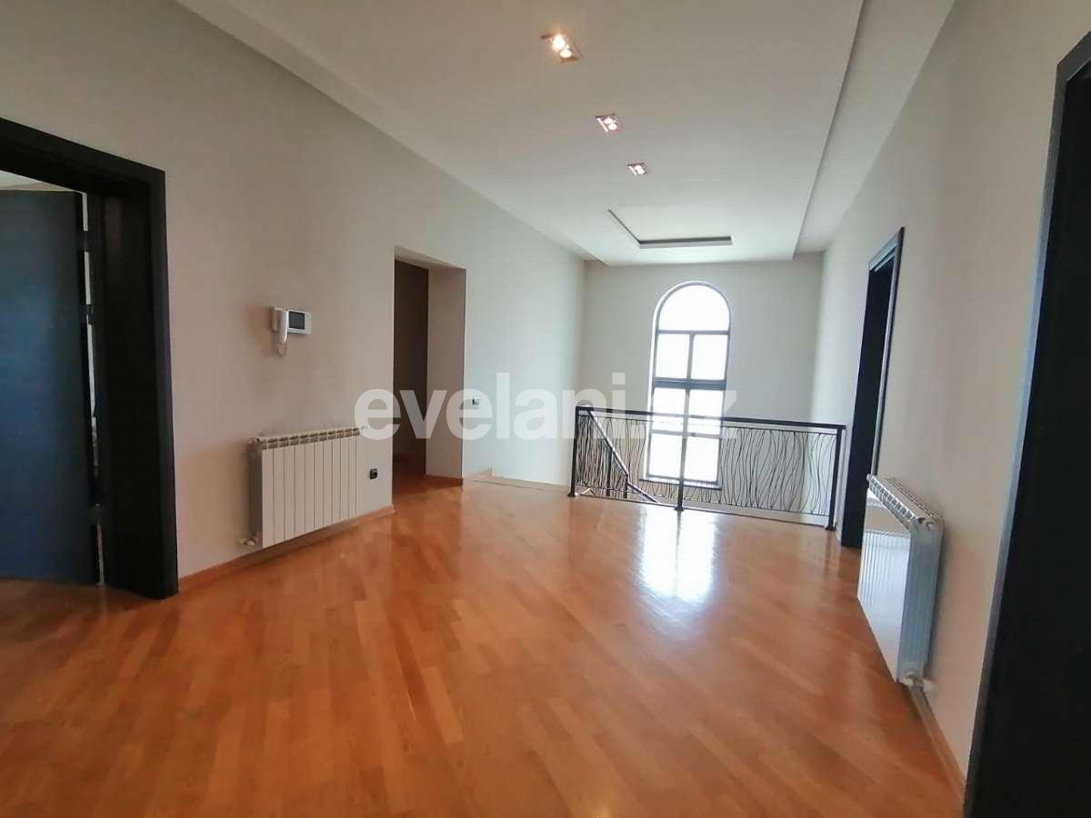 Satılır, villa, 5 otaqlı, 400 m², Qara Qarayev m.
