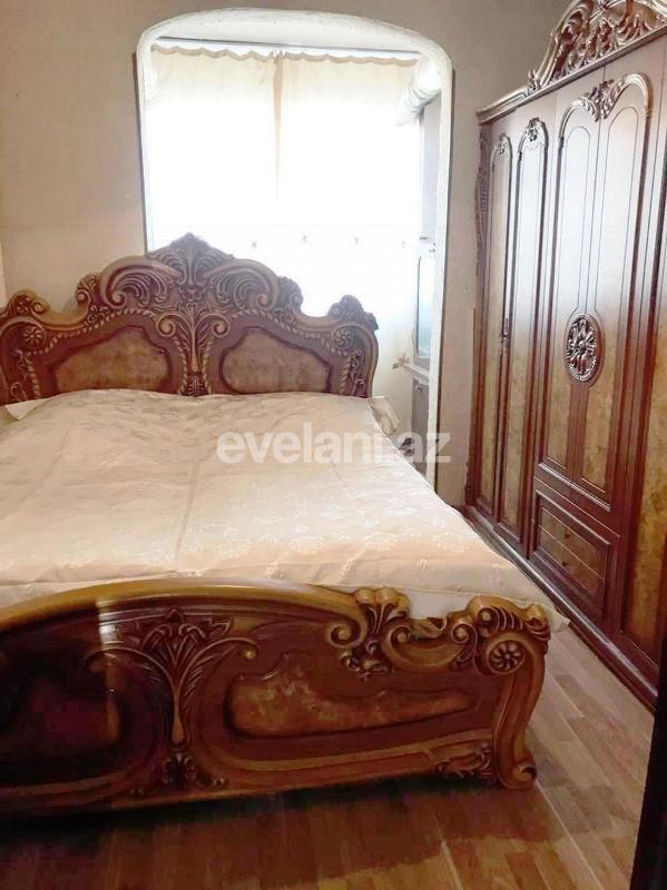 Satılır, köhnə tikili, 3 otaqlı, 70 m², Azadlıq prospekti m.