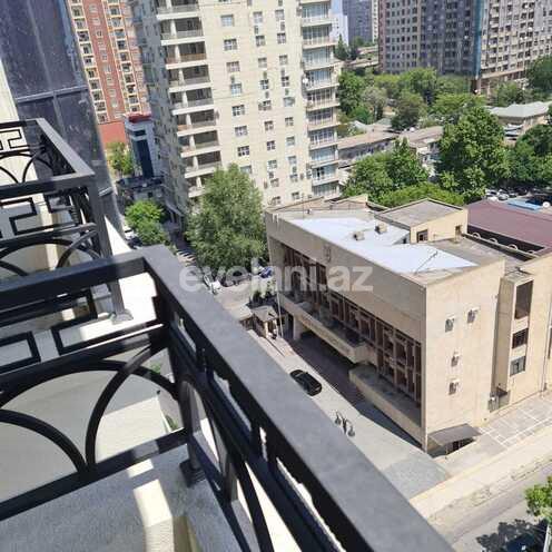 Satılır, yeni tikili, 2 otaqlı, 120 m², 28 may m.