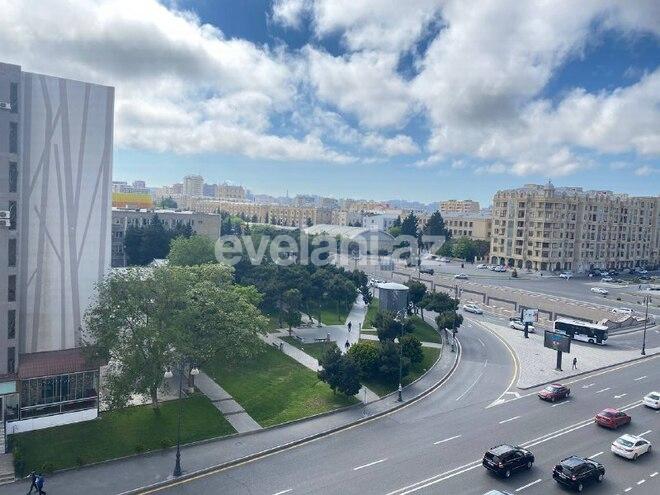 Sale, old building, 2 room, 70 m², Ganjlik m.