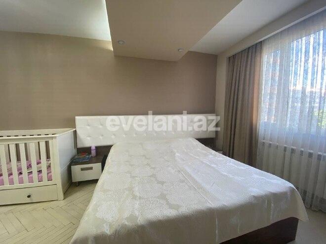 Sale, old building, 2 room, 70 m², Ganjlik m.