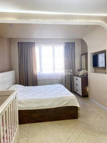 Sale, old building, 2 room, 70 m², Ganjlik m.