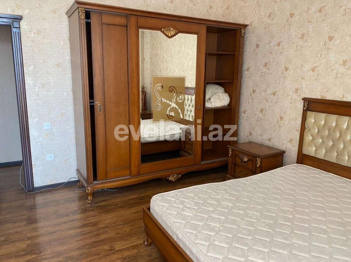 Kirayə verilir, yeni tikili, 3 otaqlı, 140 m², İnşaatçılar m.