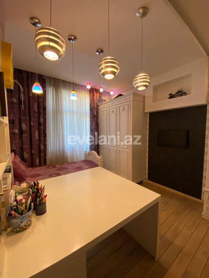 Satılır, yeni tikili, 4 otaqlı, 175 m², İnşaatçılar m.