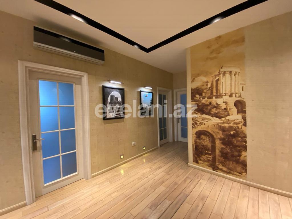 Satılır, yeni tikili, 4 otaqlı, 175 m², İnşaatçılar m.