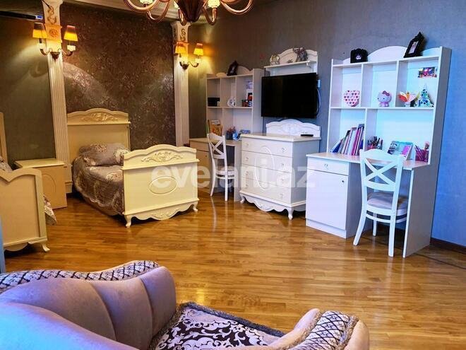 Sale, new building, 4 room, 200 m², Ganjlik m.