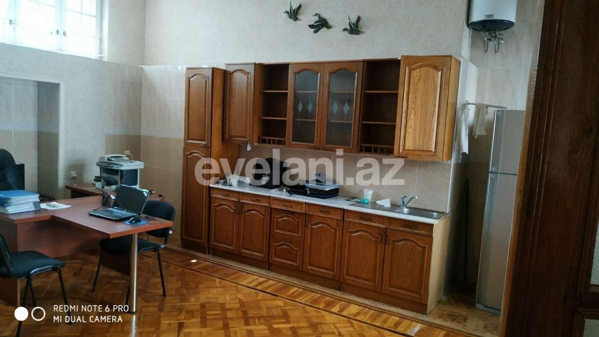 Kirayə verilir, ofis, 5 otaqlı, 210 m², Səbail r.