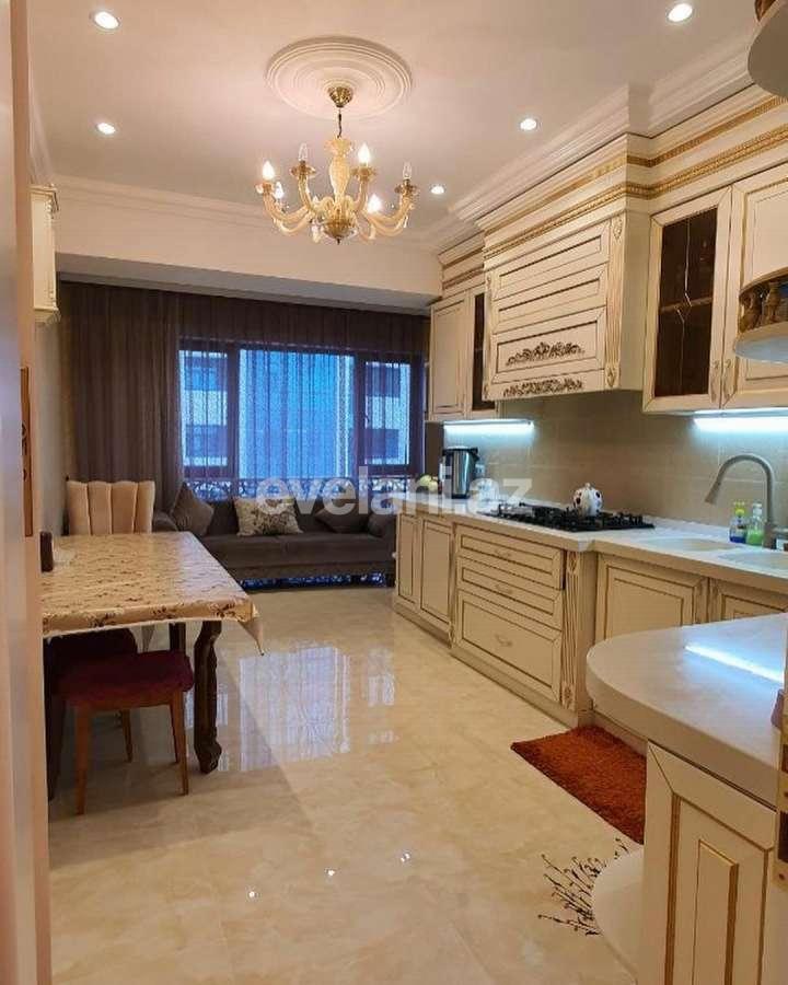 Satılır, yeni tikili, 4 otaqlı, 187 m², Şah İsmayıl Xətai m.