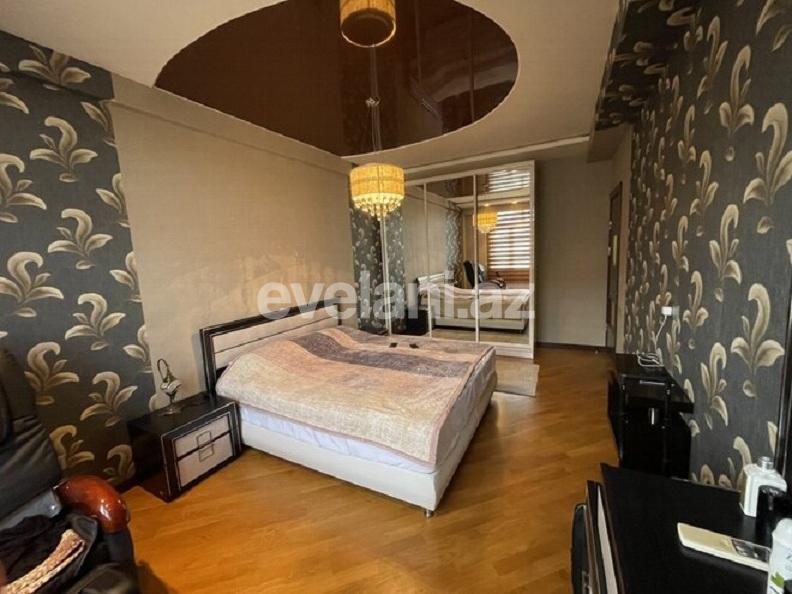 Satılır, yeni tikili, 3 otaqlı, 142 m², İnşaatçılar m.