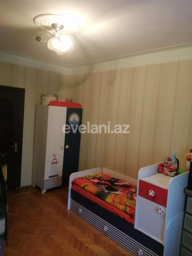 Satılır, köhnə tikili, 3 otaqlı, 80 m², Massiv D q.