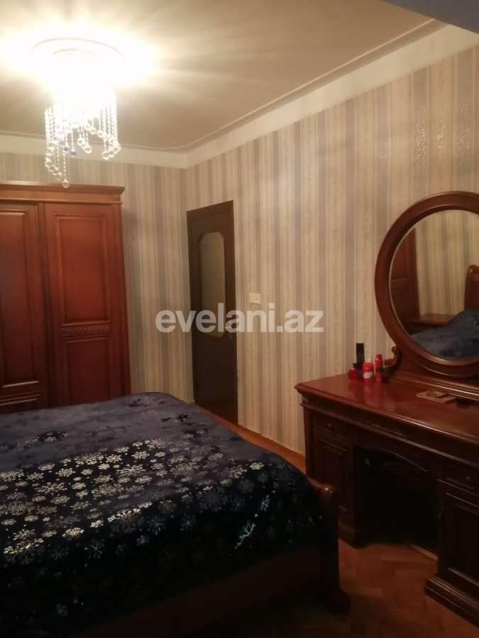 Satılır, köhnə tikili, 3 otaqlı, 80 m², Massiv D q.