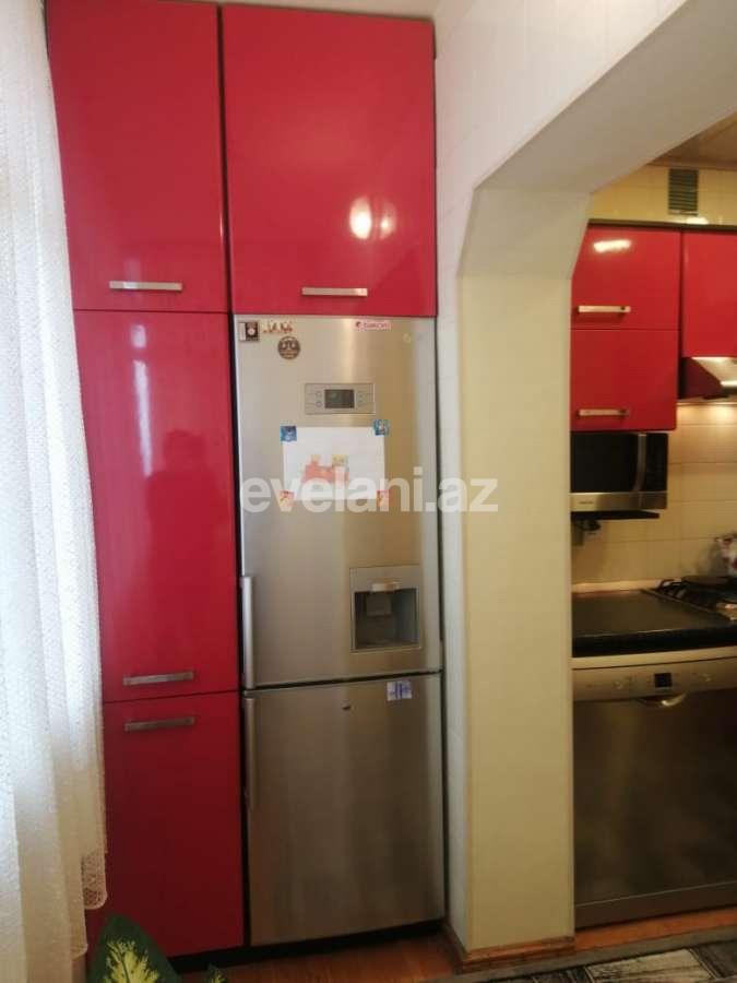 Satılır, köhnə tikili, 3 otaqlı, 80 m², Massiv D q.