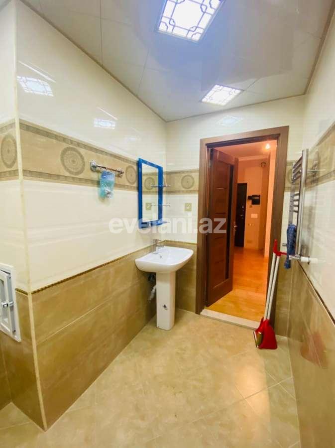 Kirayə verilir, yeni tikili, 3 otaqlı, 112 m², İnşaatçılar m.