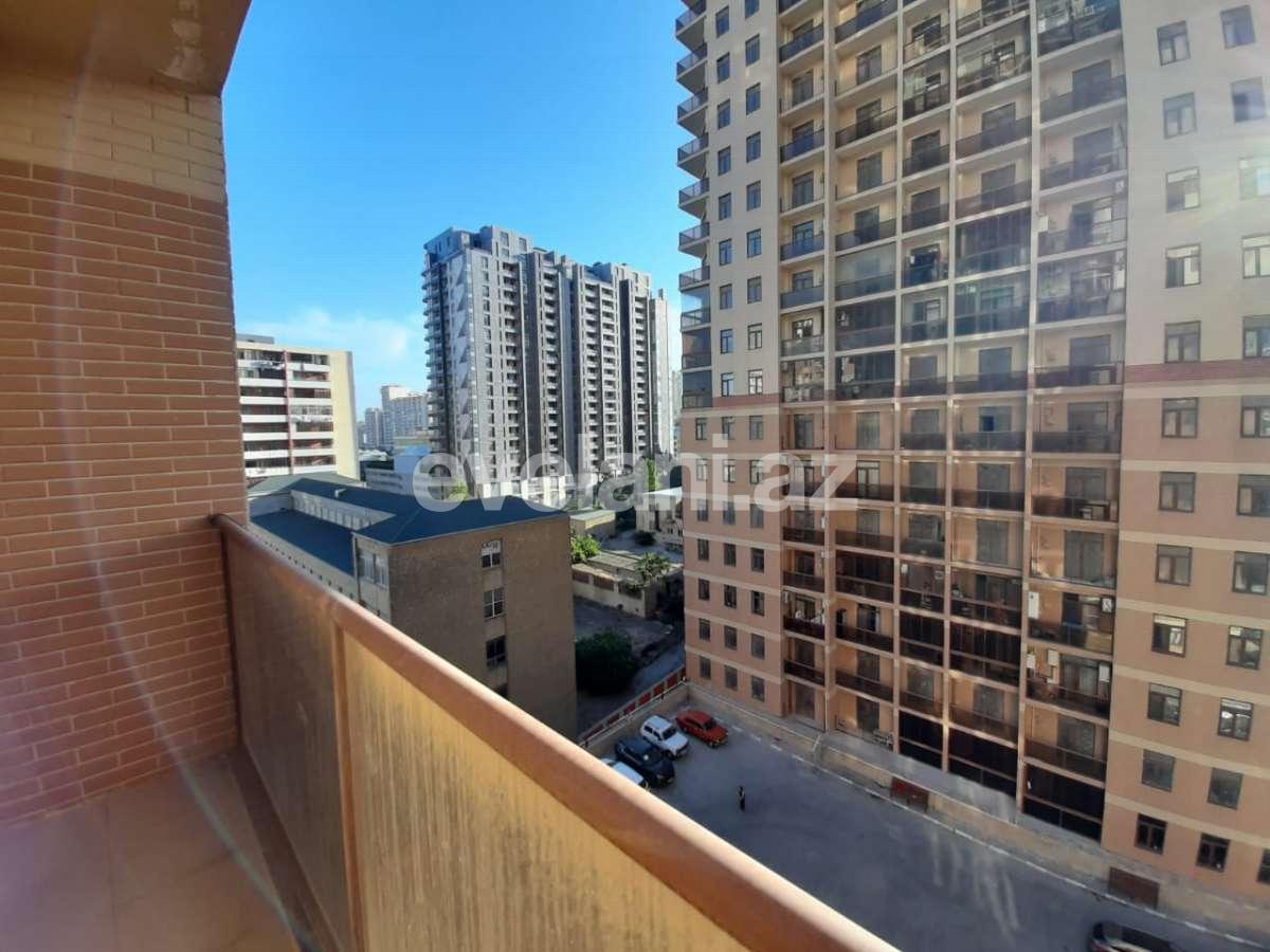 Satılır, yeni tikili, 3 otaqlı, 150 m², Elmlər Akademiyası m.