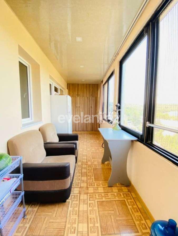 Sale, old building, 2 room, 80 m², Elmlar Akademiyası m.