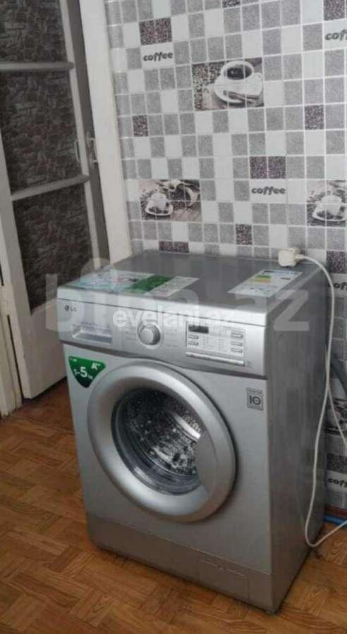 Rent, old building, 1 room, 35 m², Elmlar Akademiyası m.