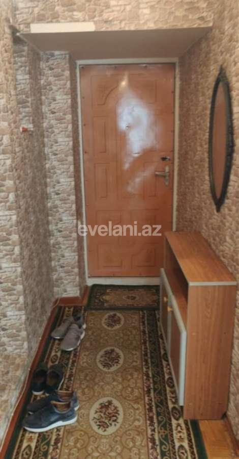 Rent, old building, 1 room, 35 m², Elmlar Akademiyası m.