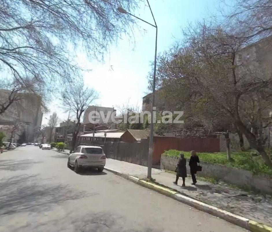 Rent, old building, 1 room, 35 m², Elmlar Akademiyası m.