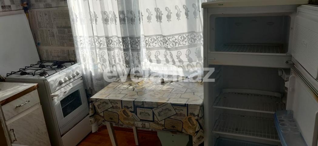 Rent, old building, 1 room, 35 m², Elmlar Akademiyası m.