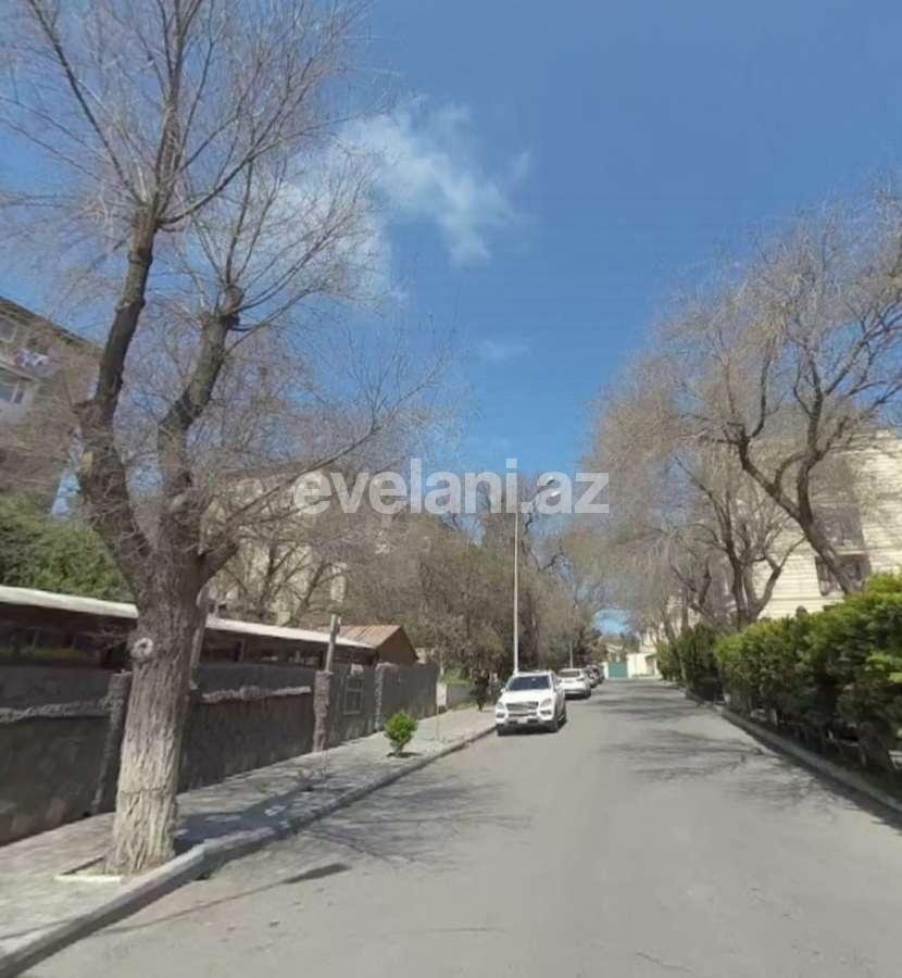 Rent, old building, 1 room, 35 m², Elmlar Akademiyası m.