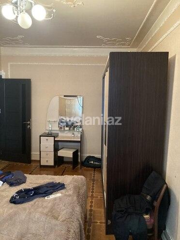 Satılır, köhnə tikili, 3 otaqlı, 90 m², Neftçilər m.