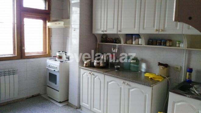 Satılır, köhnə tikili, 2 otaqlı, 70 m², İçəri Şəhər m.