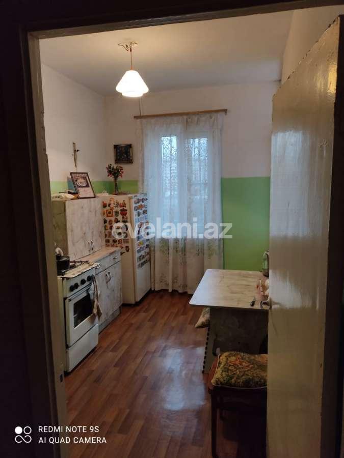 Satılır, köhnə tikili, 4 otaqlı, 100 m², Neftçilər m.
