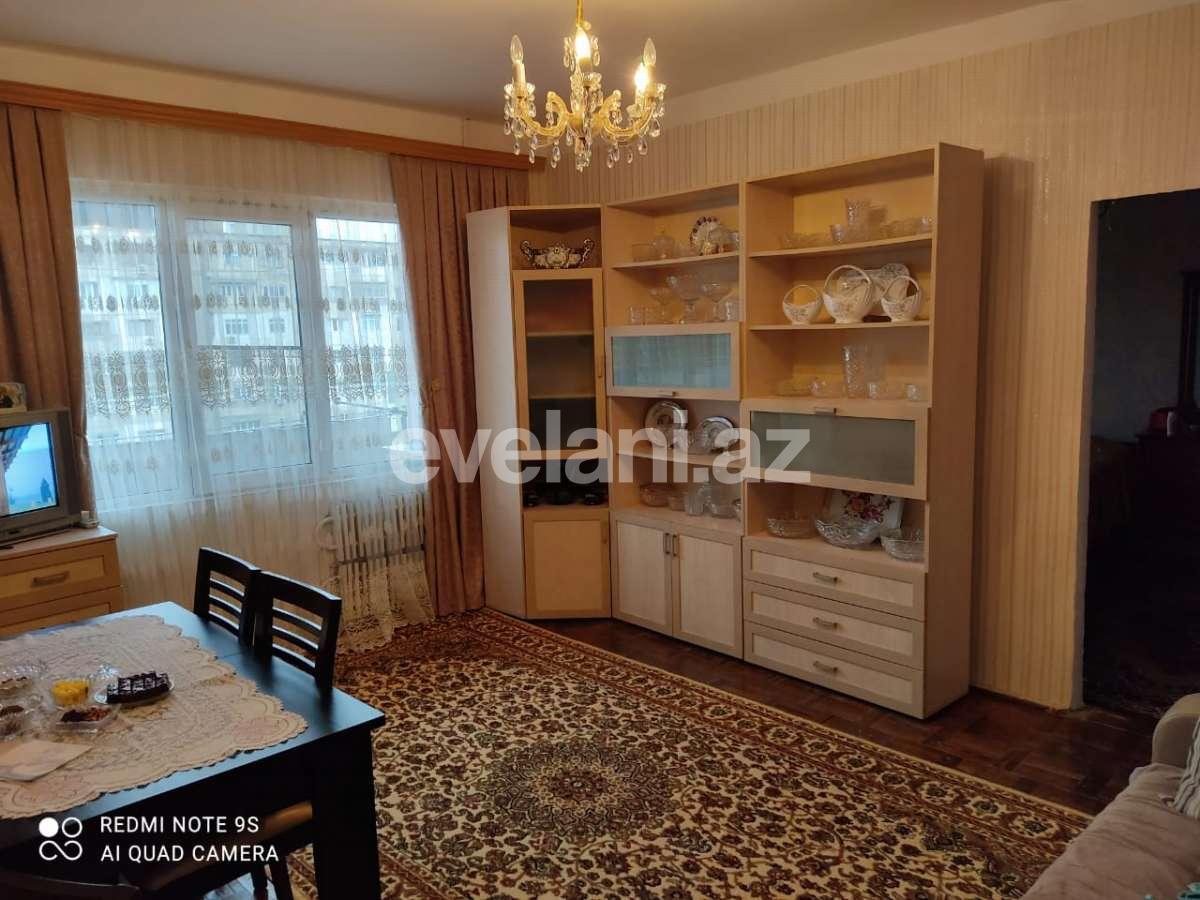 Satılır, köhnə tikili, 4 otaqlı, 100 m², Neftçilər m.