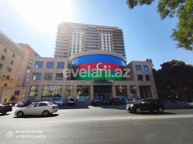 Satılır, yeni tikili, 4 otaqlı, 200 m², Nizami m.