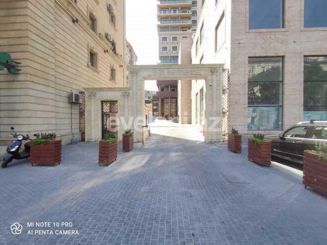 Satılır, yeni tikili, 4 otaqlı, 200 m², Nizami m.