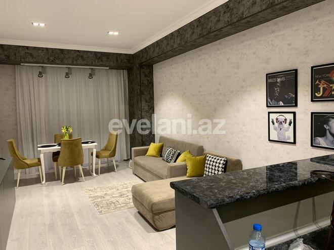 Kirayə verilir, yeni tikili, 2 otaqlı, 75 m², İçəri Şəhər m.