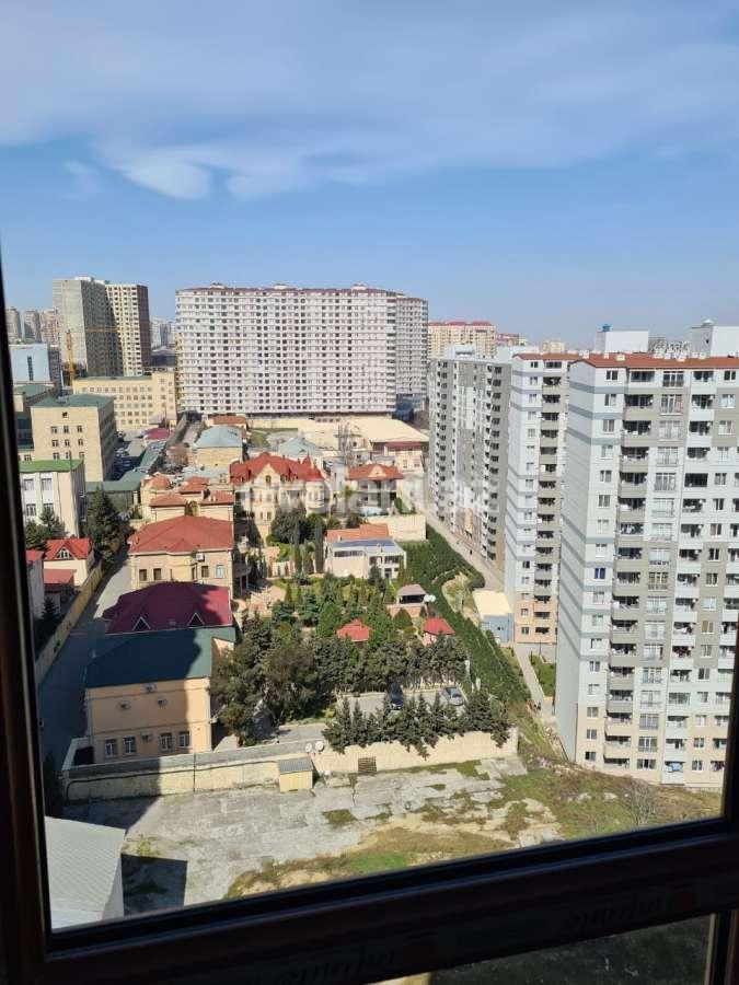 Satılır, yeni tikili, 1 otaqlı, 61 m², İnşaatçılar m.