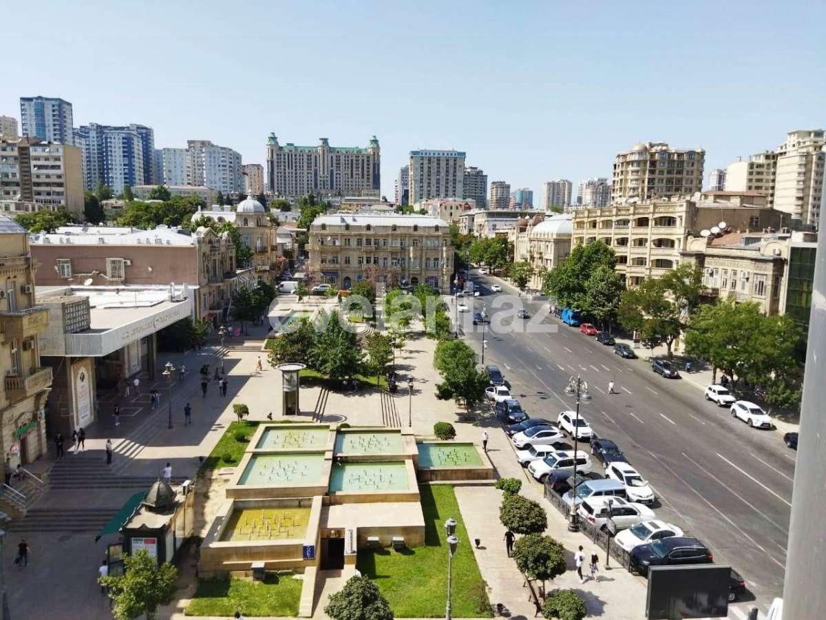 Kirayə verilir, yeni tikili, 3 otaqlı, 120 m², Nizami m.