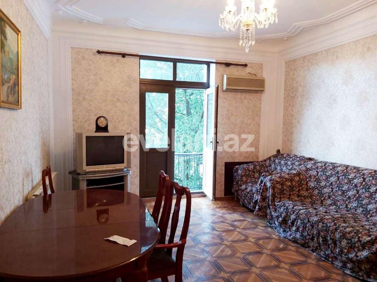 Сдаётся, вторичка, 4-комнаты, 100 m², Элмляр Академиясы m.