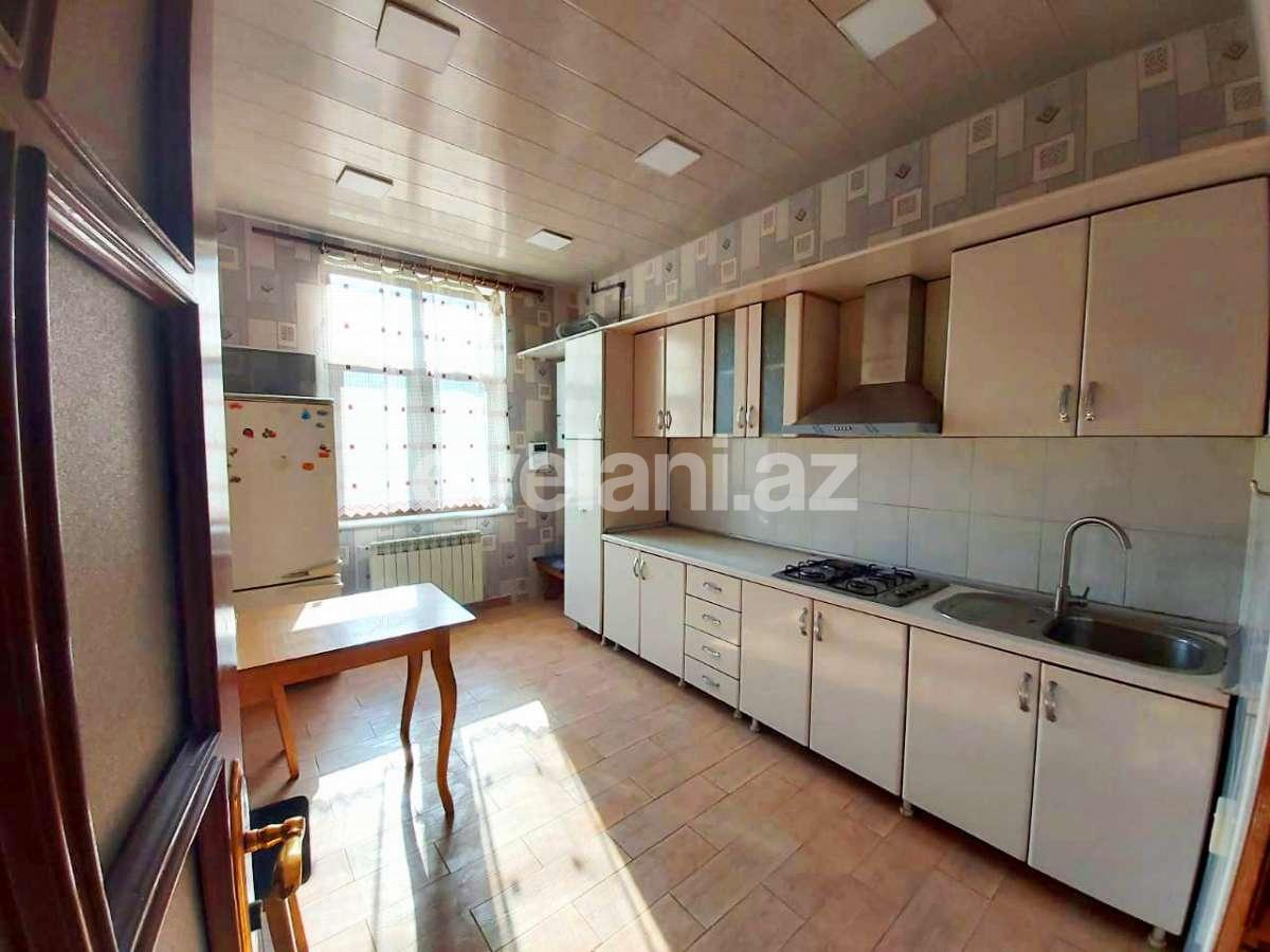 Сдаётся, вторичка, 4-комнаты, 100 m², Элмляр Академиясы m.