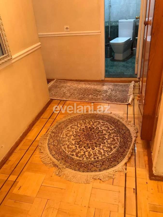 Satılır, köhnə tikili, 4 otaqlı, 140 m², Azadlıq prospekti m.