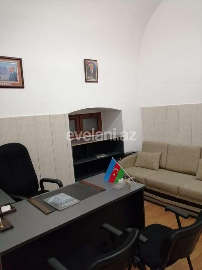 Kirayə verilir, ofis, 2 otaqlı, 45 m², Sahil m.