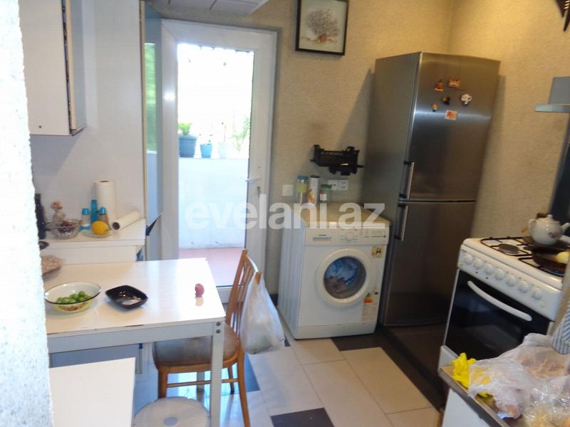 Продаётся, вторичка, 3-комнаты, 60 m², Элмляр Академиясы m.